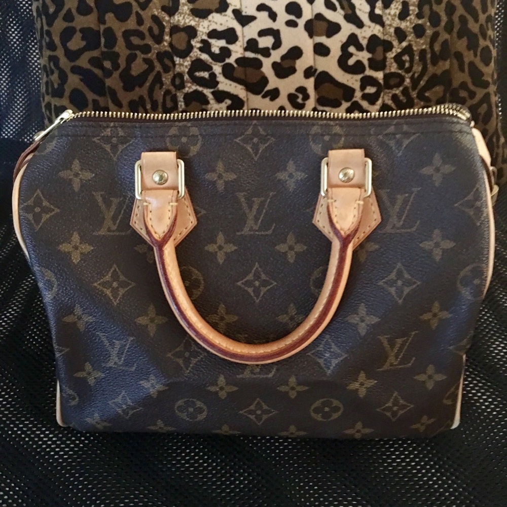 🔴 SOLD Auth. Louis Vuitton Mono Satchel Speedy 25